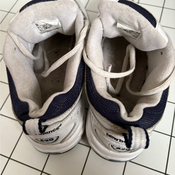 Vintage New Balance 620 Shoes 25.5cm EU 40 US8.5
Women’s white blue - Picture 8 of 10